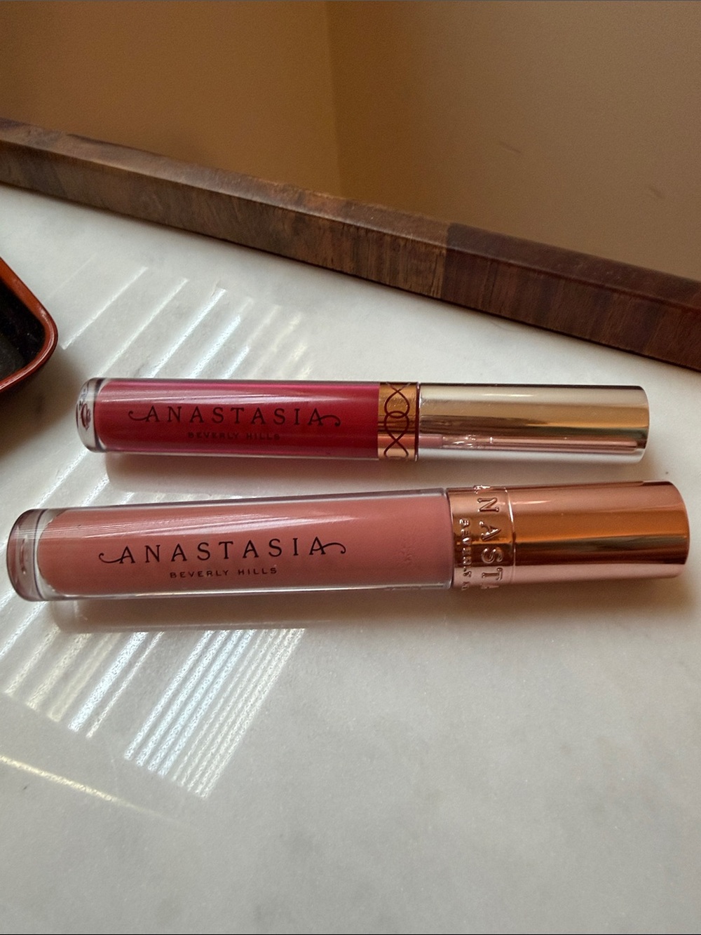 Bundle of 2 Anastasia Beverly Hills Lipglosses š - Soft Pink & Kathryn